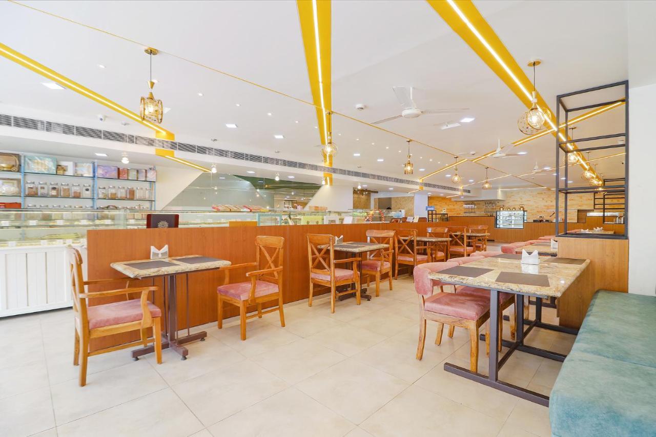 Fabhotel Aamantran & Banquet Halls - Nr Rtc X Roads Metro Station ハイデラバード エクステリア 写真