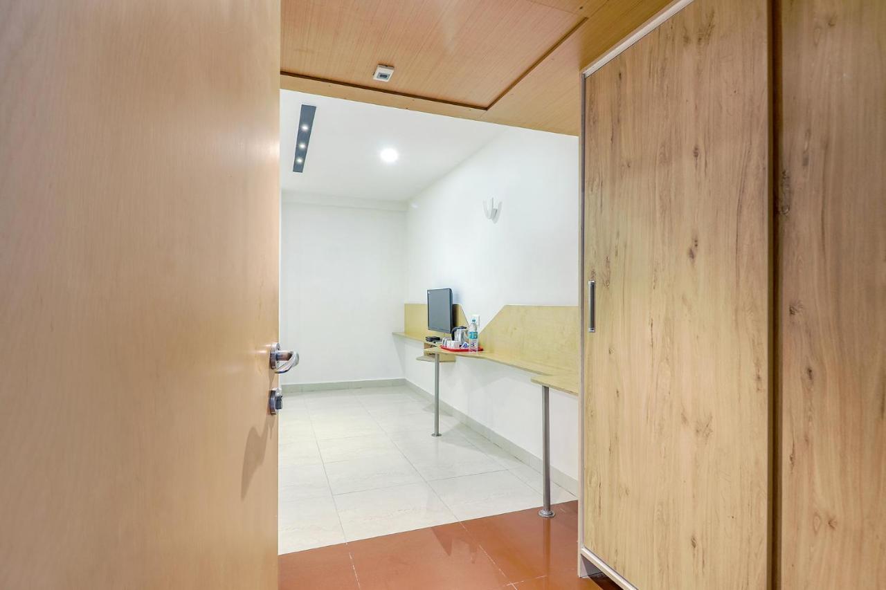 Fabhotel Aamantran & Banquet Halls - Nr Rtc X Roads Metro Station ハイデラバード エクステリア 写真